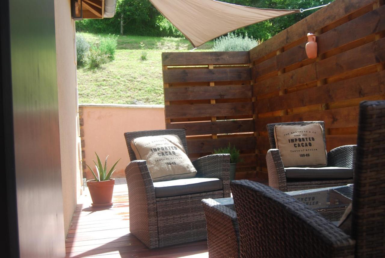 Au Son De L Angelus Bed & Breakfast Moncrabeau Exterior photo